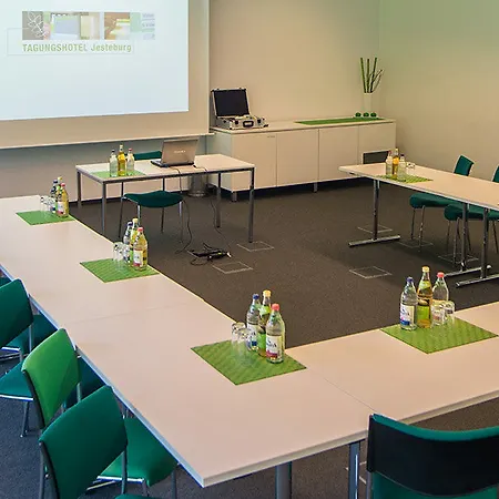 Tagungshotel Szálloda 3*
